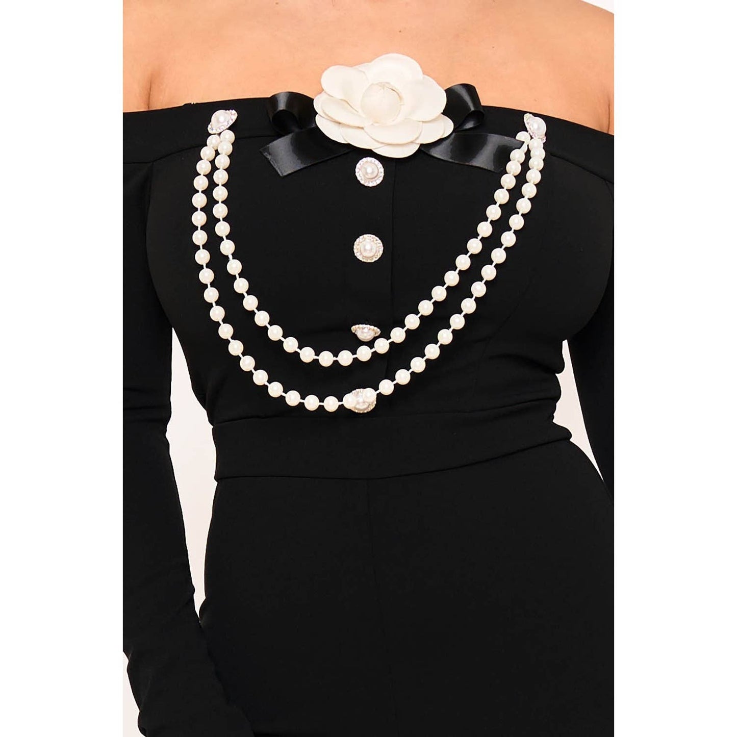 Off The Shoulder Contrast Trim Jumpsuit