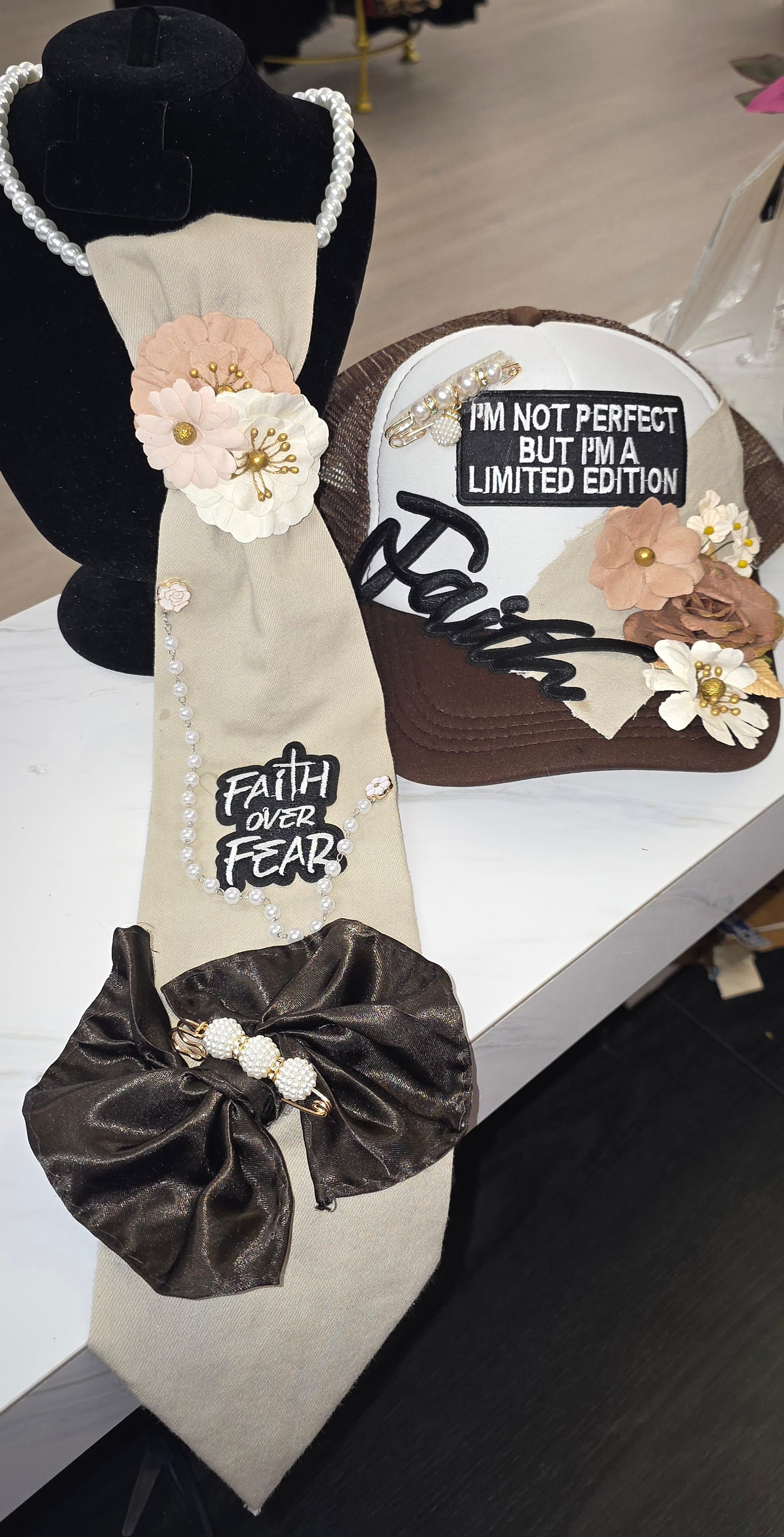 Junk Hat and Tie Set